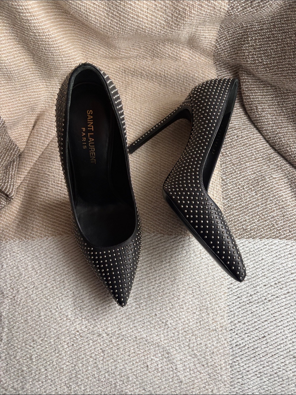 NEW Saint Laurent Black Studded Pointed-Toe Pumps heels size37